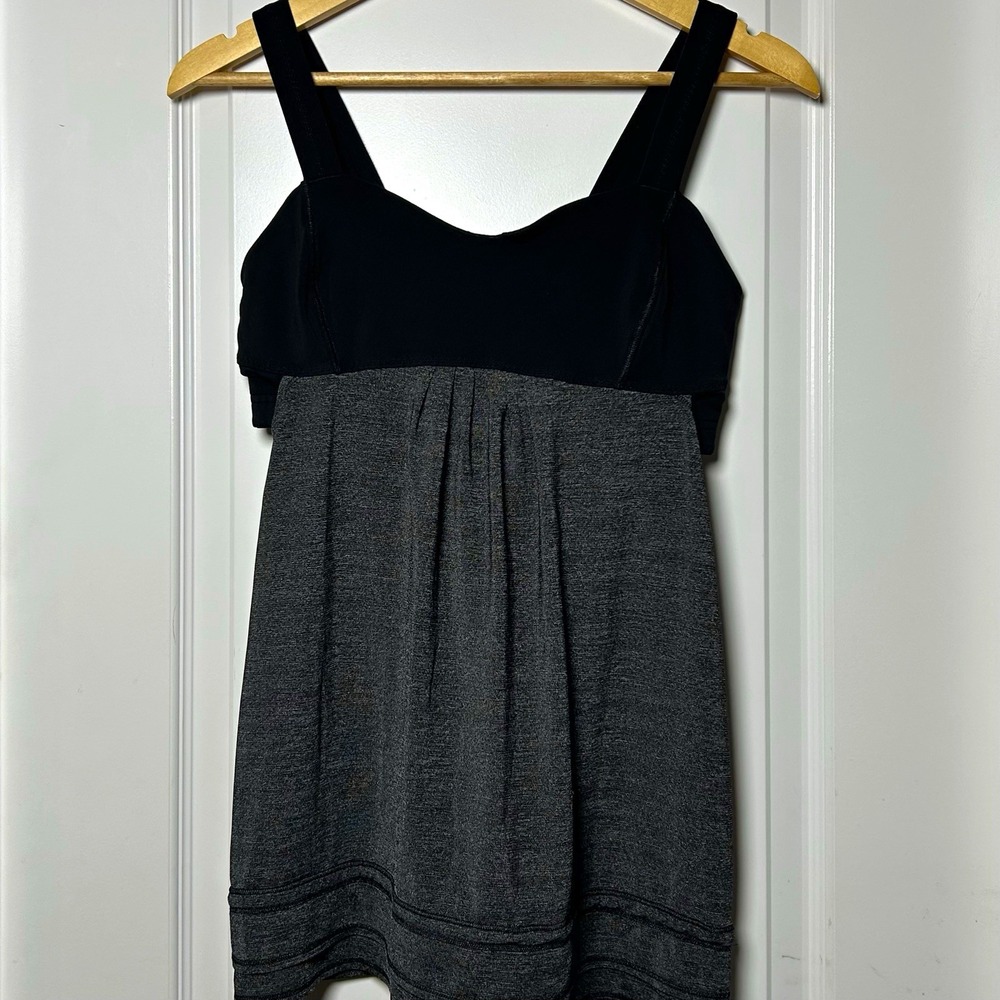 Lululemon Heathered Black / Black Built-In Bra Drawstring Run Back On Track Tank